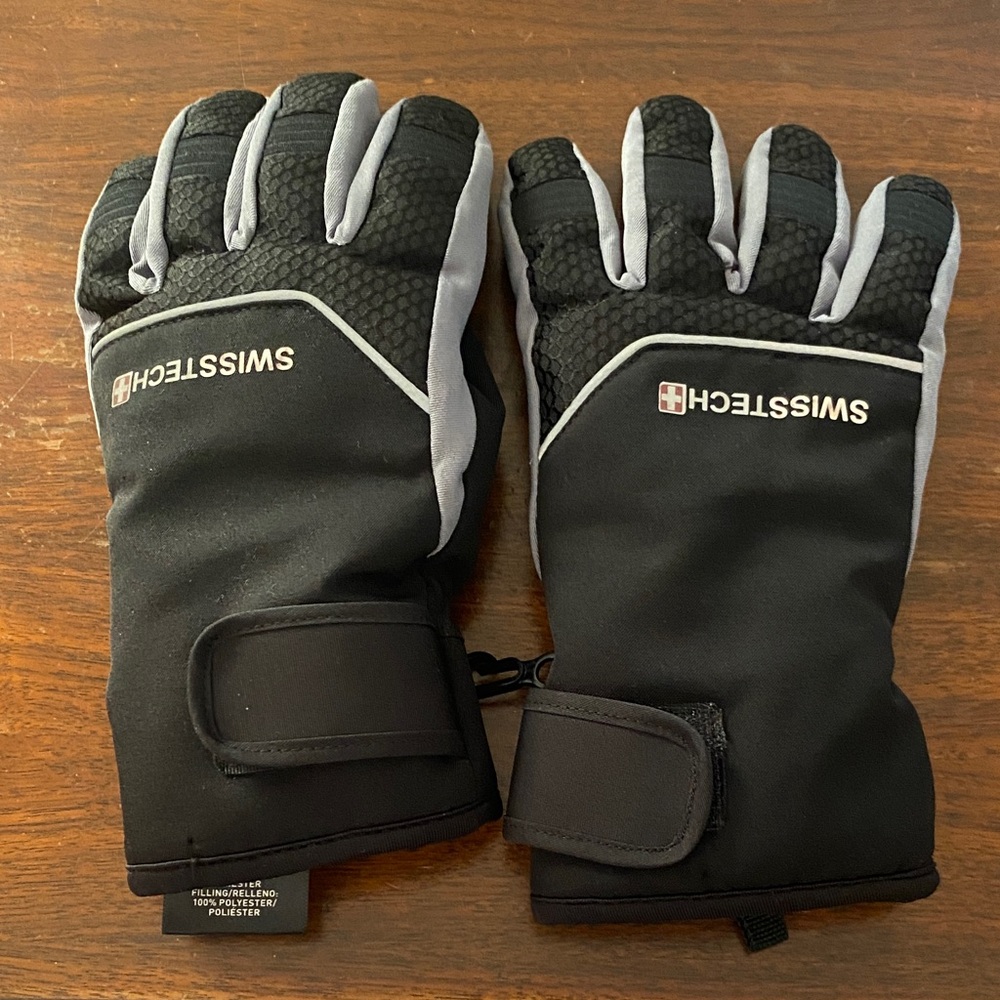 Swiss Tech Black and Gray Gloves